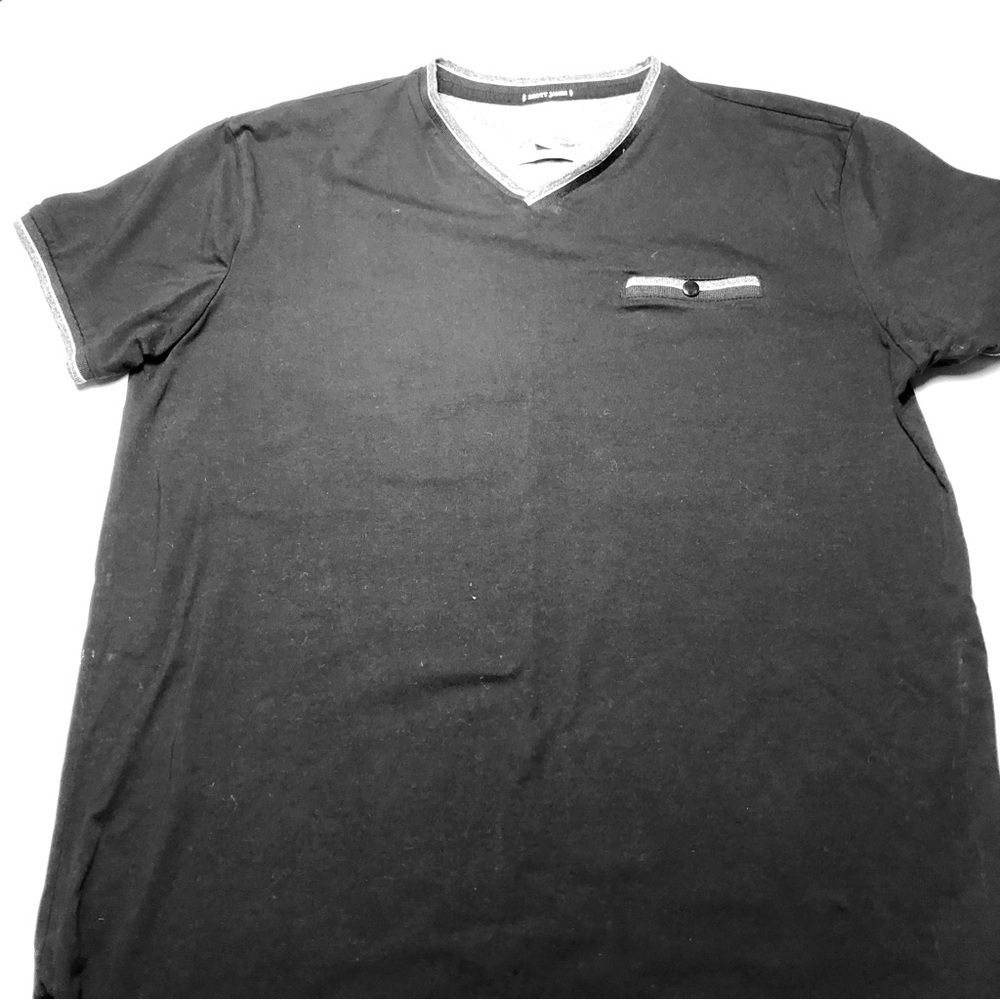 Scott James Men’s Black V-neck Short-Sleeve T-shirt